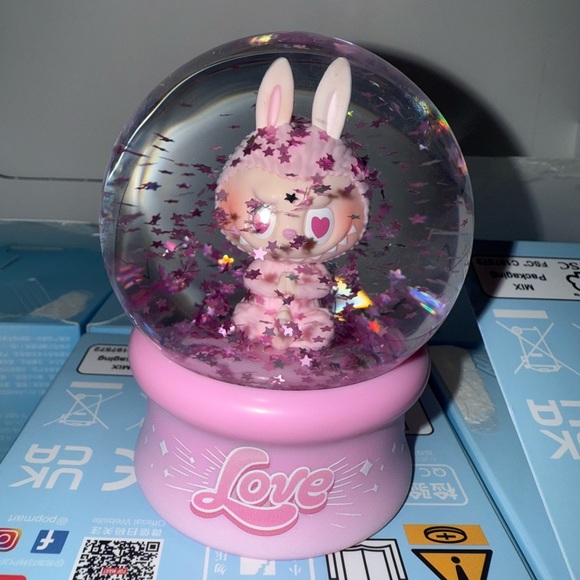 Pop Mart Labubu Big Into Energy BIE Snow Globe - Love - Picture 2 of 3